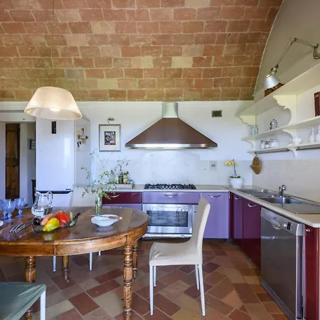 Emily 10 By Marche ヴィラ ペザロ