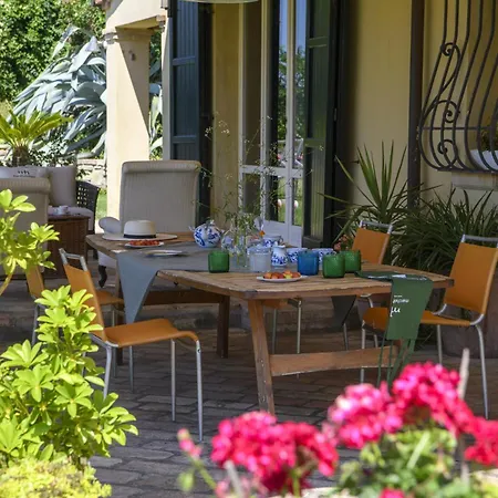 ヴィラ Emily 10 By Marche ペザロ